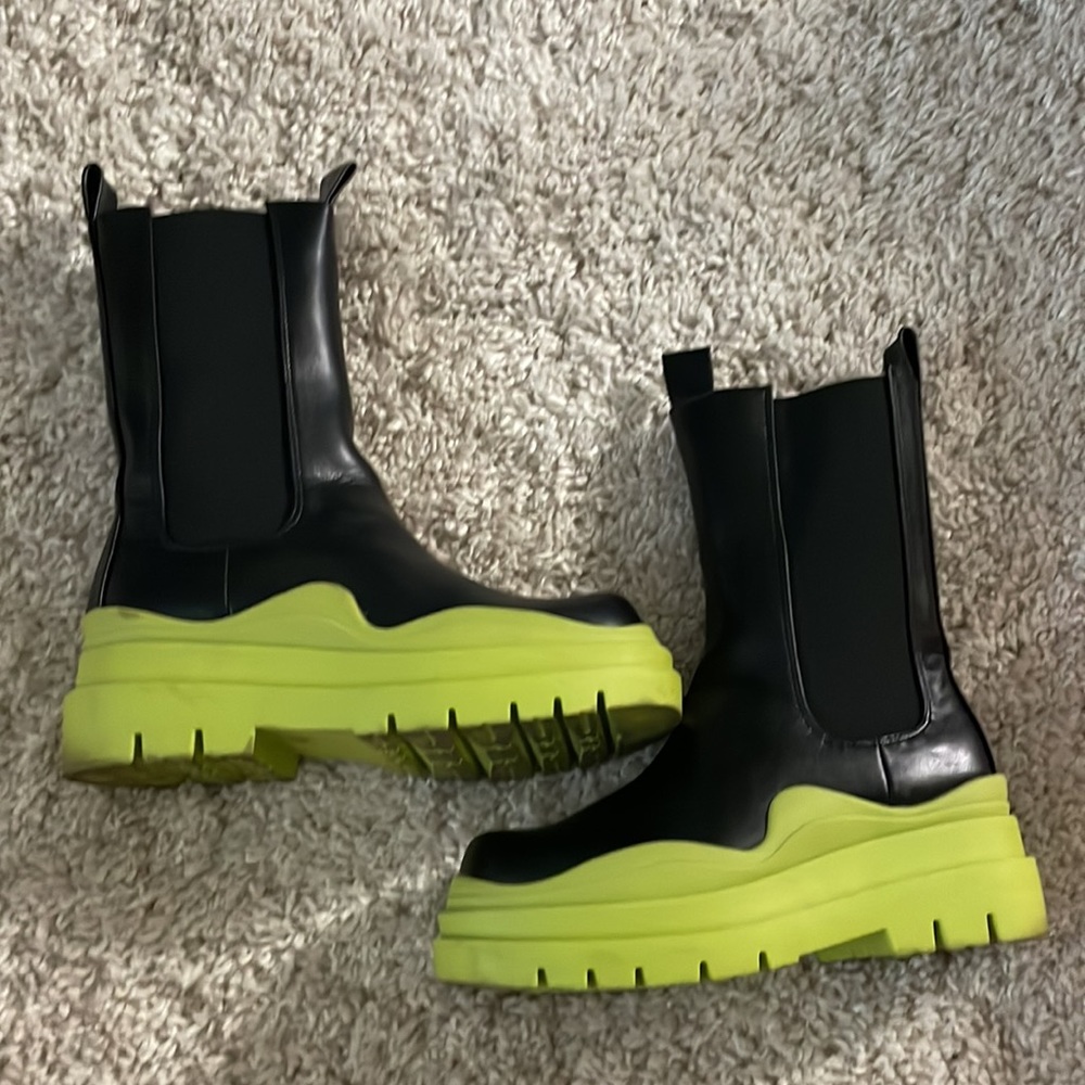 Lemonade chunky platform red bottom boots Size 7